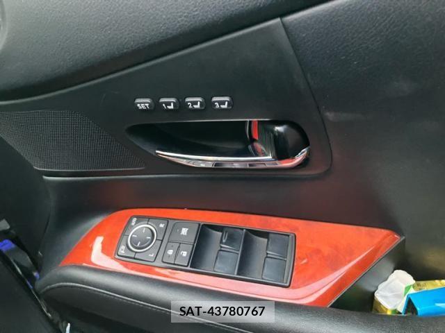 Lexus RX 2009-07 8849613-12