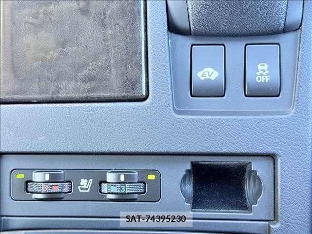 Lexus RX 2012-08 8880568-12