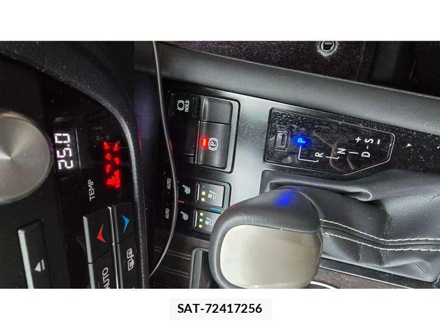 Lexus RX 2022-02 1282092-10