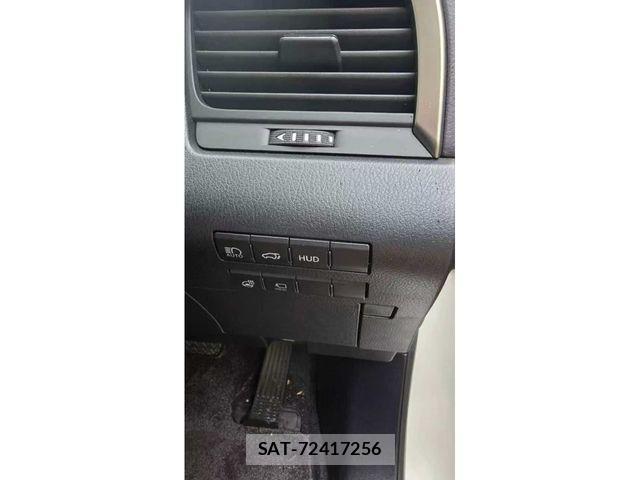Lexus RX 2022-02 1282092-11