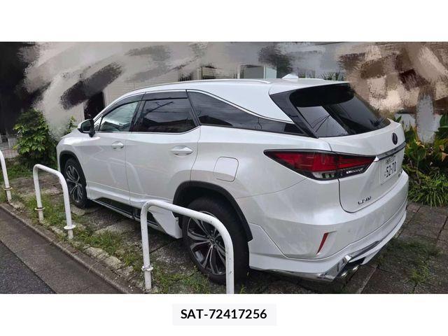 Lexus RX 2022-02 1282092-3