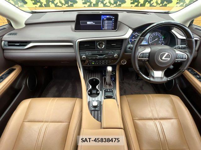 Lexus RX 2018-06 6716567-1