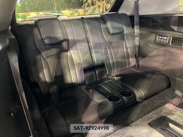 Lexus RX 2019-10 6815762-9