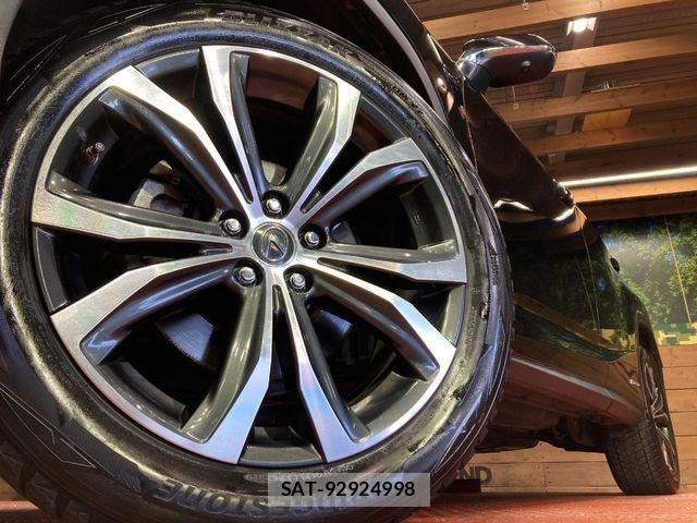 Lexus RX 2019-10 6815762-12