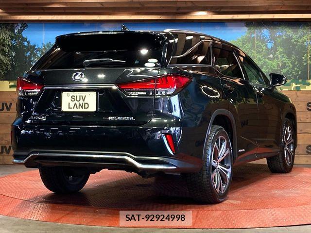 Lexus RX 2019-10 6815762-16