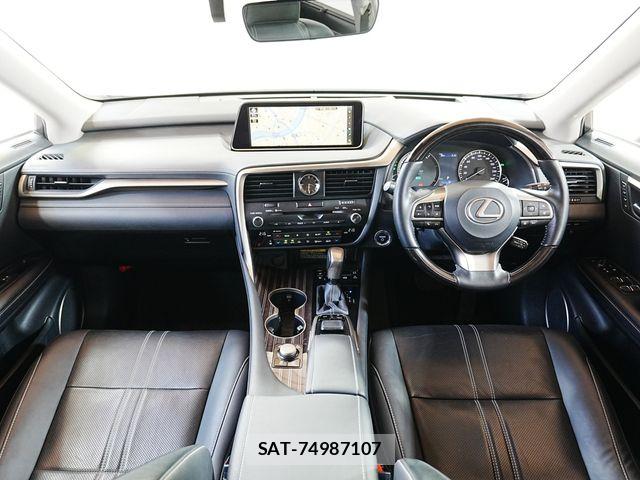 Lexus RX 2019-07 7221152-1