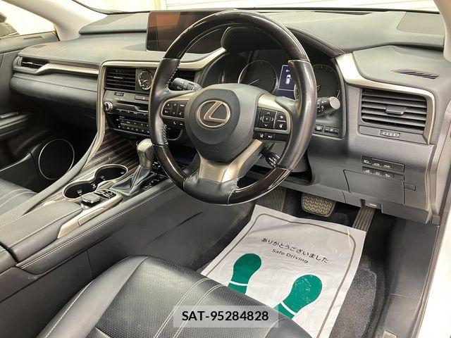 Lexus RX 2018-09 7328109-21
