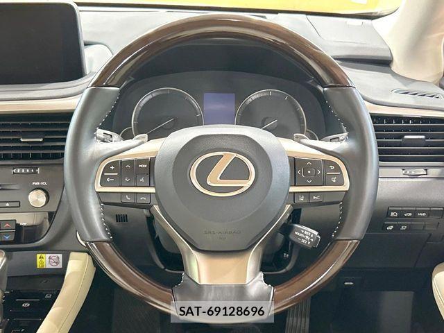 Lexus RX 2019-08 8100205-11