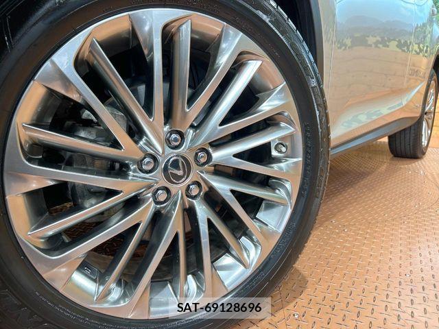 Lexus RX 2019-08 8100205-13