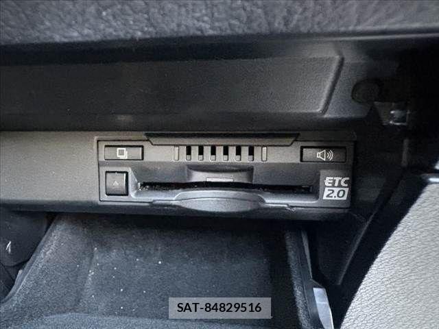 Lexus RX 2019-09 8100217-28