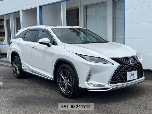 Lexus RX 2020-09 8208468-16