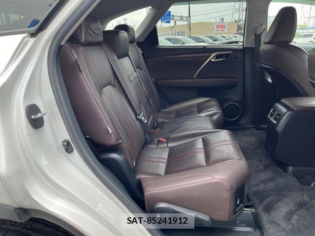 Lexus RX 2020-09 8208468-8