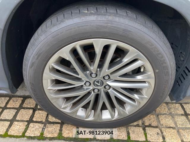 Lexus RX 2020-07 8315235-5