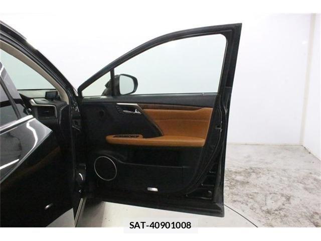 Lexus RX 2021-03 8562489-29