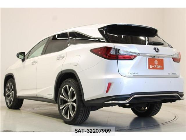 Lexus RX 2018-07 8743520-10