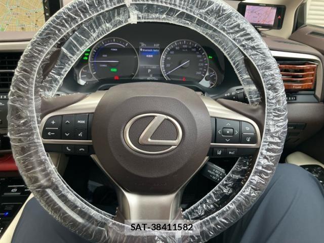 Lexus RX 2018-02 8796518-12