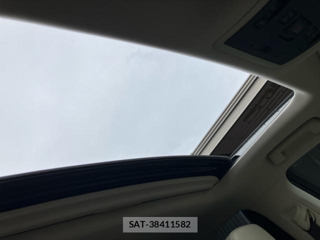 Lexus RX 2018-02 8796518-24