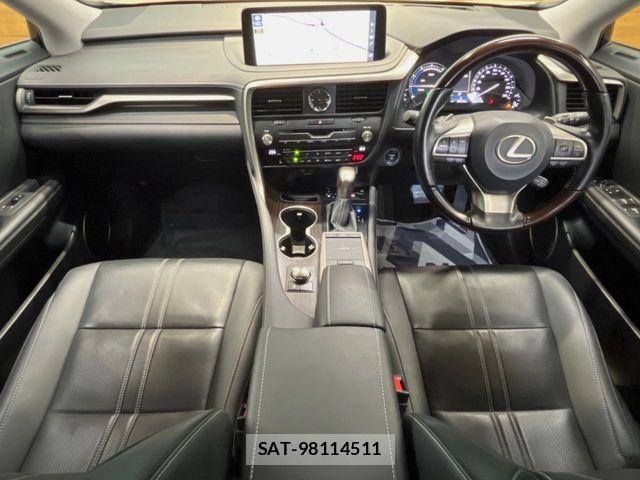 Lexus RX 2021-09 8830037-1