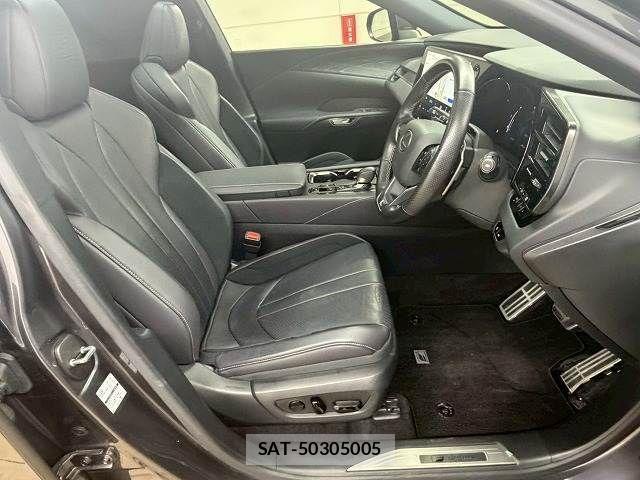 Lexus RX 2023-06 4421890-9