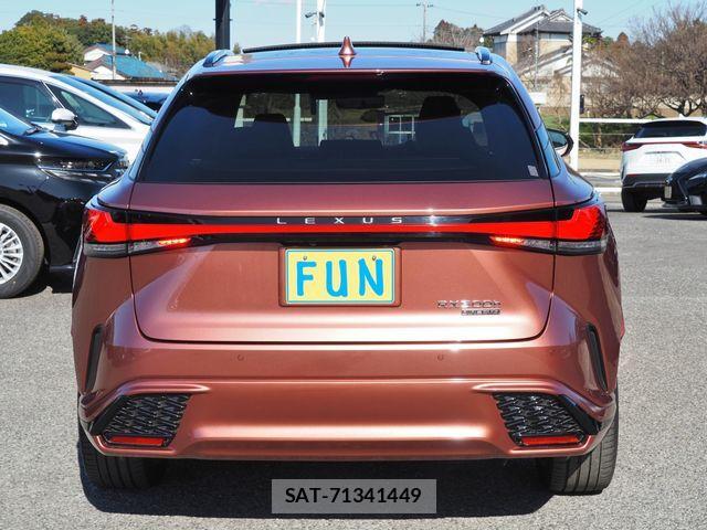 Lexus RX 2023-01 4595719-6