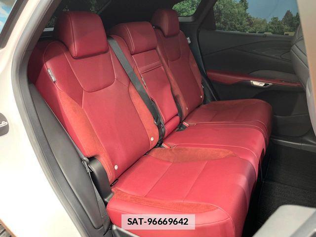 Lexus RX 2023-07 4595717-11