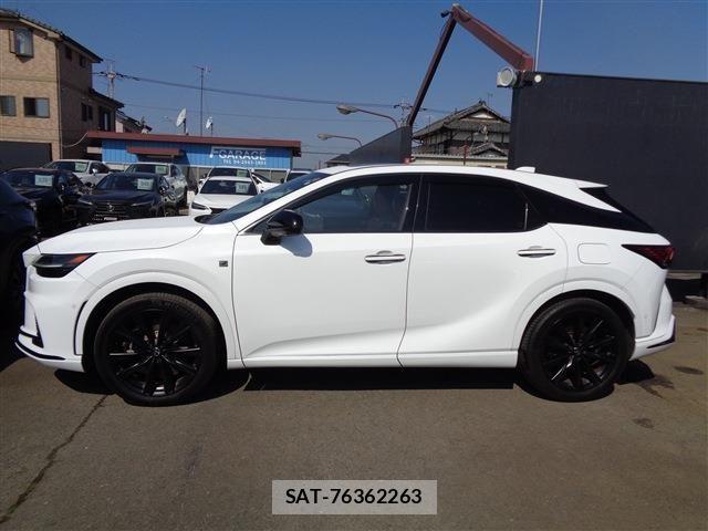 Lexus RX 2023-02 6272161-4