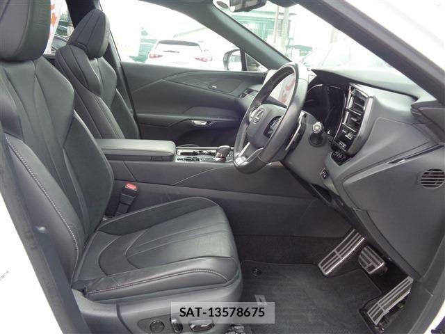 Lexus RX 2023-07 6499679-21
