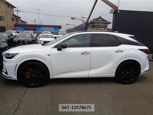Lexus RX 2023-07 6499679-4