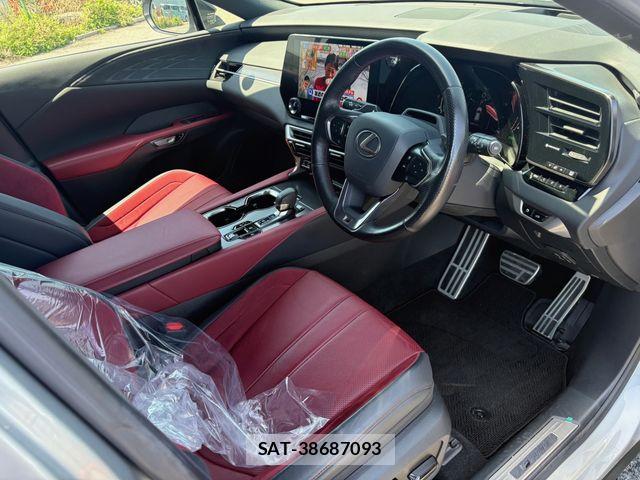 Lexus RX 2023-10 6499681-5