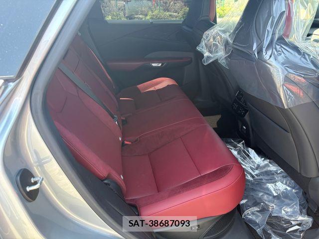 Lexus RX 2023-10 6499681-8