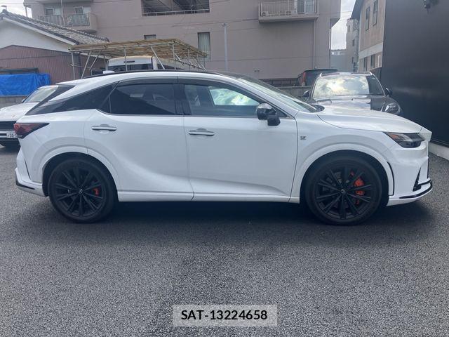 Lexus RX 2023-10 6499680-1