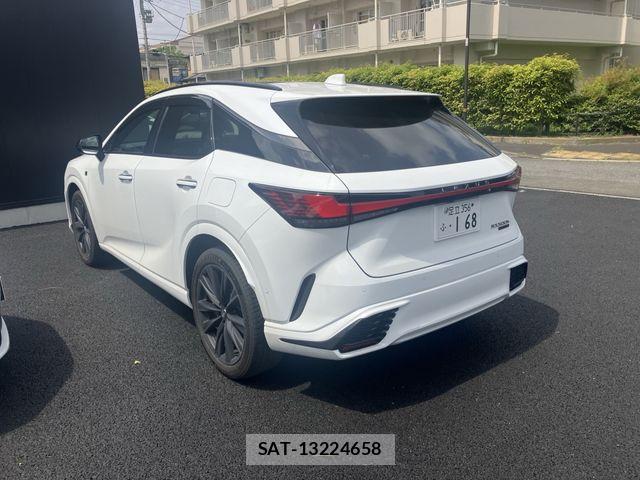 Lexus RX 2023-10 6499680-2