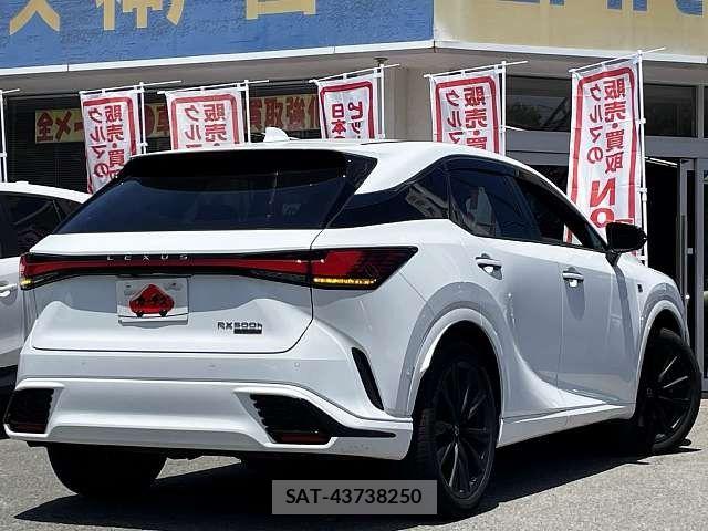 Lexus RX 2023-09 6815769-2