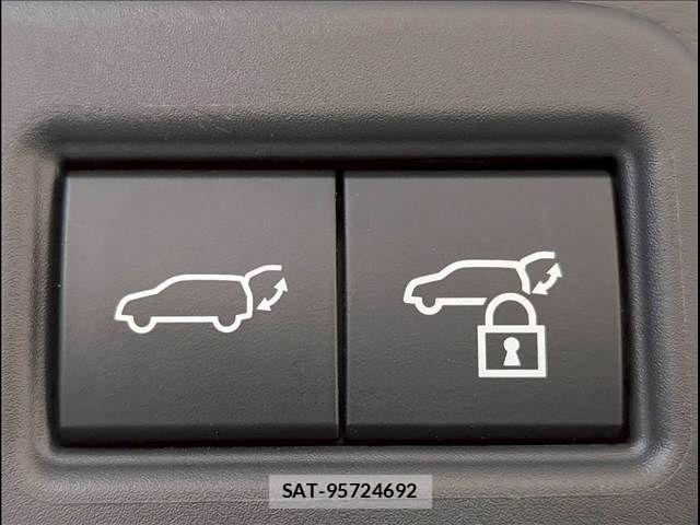 Lexus RX 2023-06 6815768-11