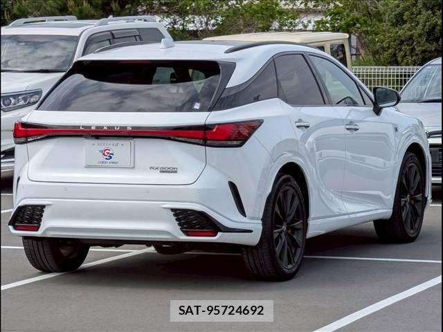 Lexus RX 2023-06 6815768-15