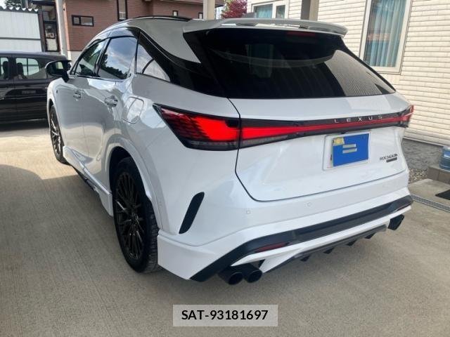 Lexus RX 2023-02 6907869-3