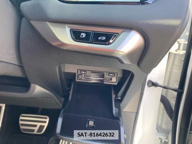 Lexus RX 2023-04 6995290-12