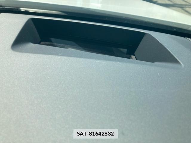 Lexus RX 2023-04 6995290-20