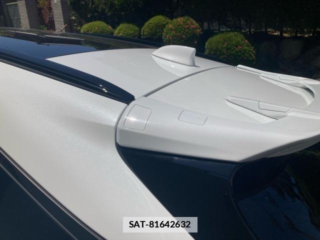 Lexus RX 2023-04 6995290-3