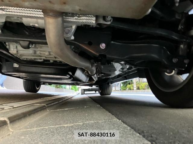 Lexus RX 2023-06 7221165-12