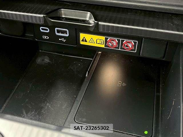 Lexus RX 2023-04 7221173-11