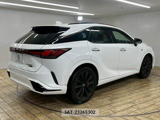 Lexus RX 2023-04 7221173-16