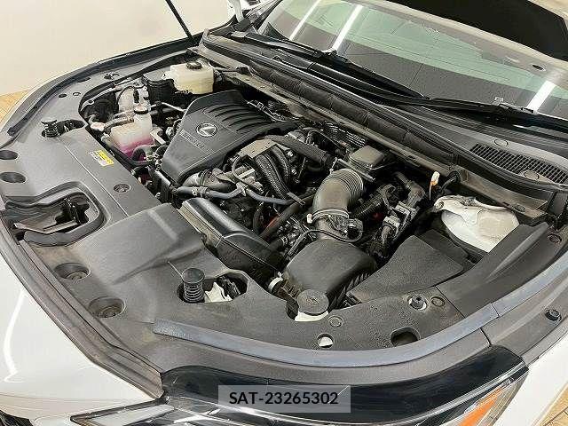 Lexus RX 2023-04 7221173-17