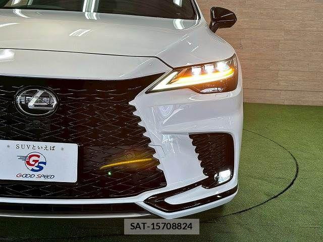 Lexus RX 2023-04 7221160-10