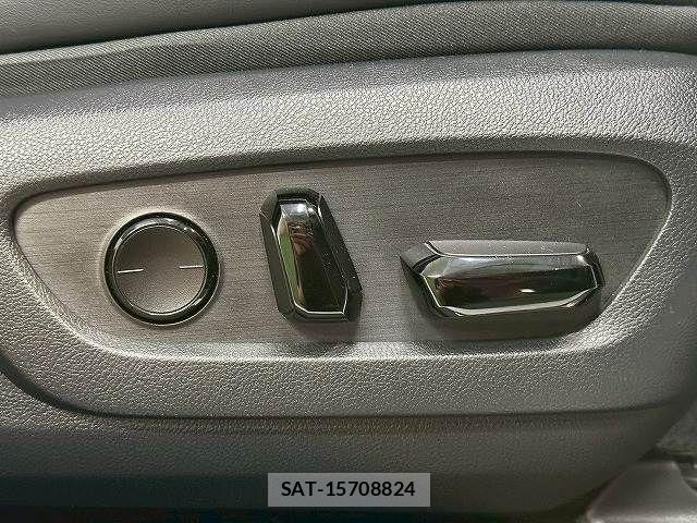 Lexus RX 2023-04 7221160-7