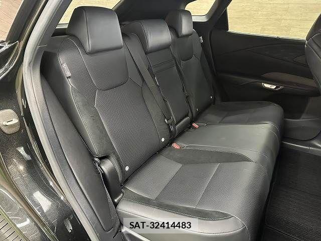 Lexus RX 2023-03 7221156-9