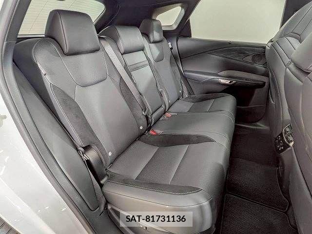 Lexus RX 2023-06 7251372-5
