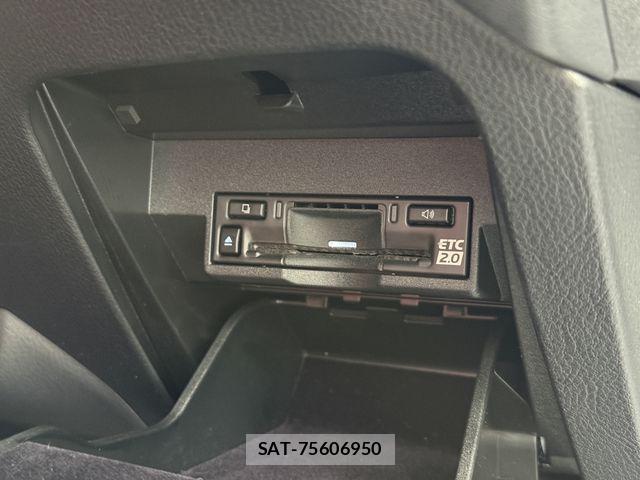 Lexus RX 2023-07 7251381-15