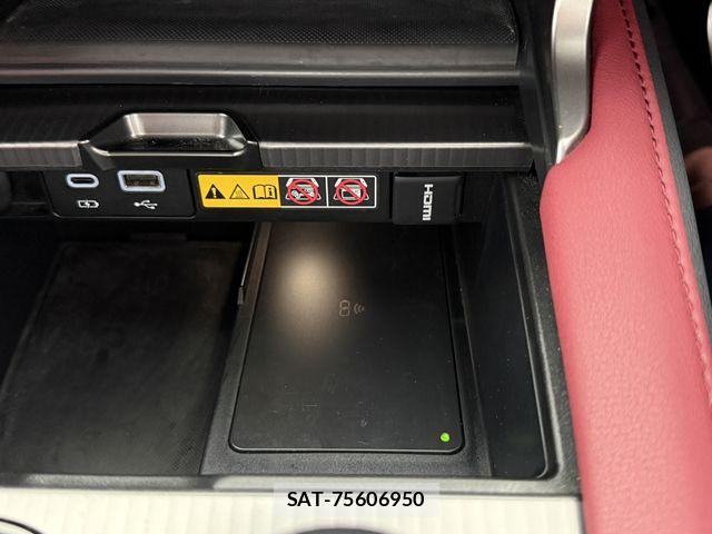 Lexus RX 2023-07 7251381-24