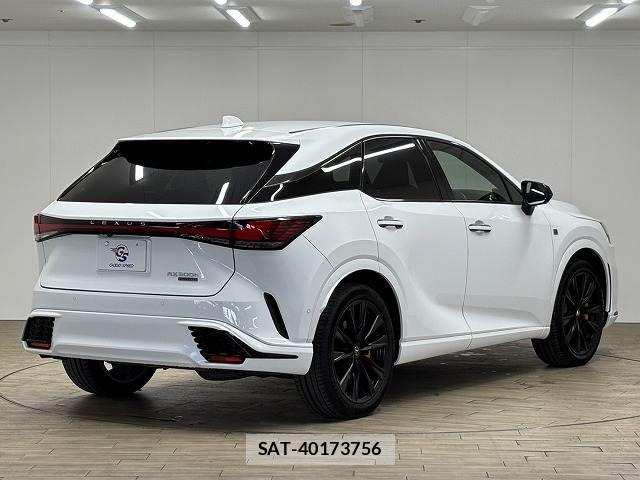 Lexus RX 2023-04 7251375-15